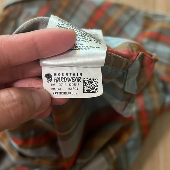 Mountain Hardwear Men’s Plaid Button Down Short Sleeve Shirt - Picture 5 of 5